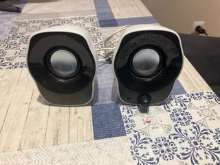 Pantalla Acer, Teclado y Altavoces PC