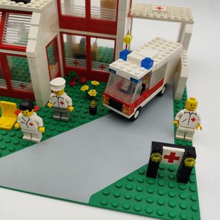 Lego 6380 Centro Medico St. Mary