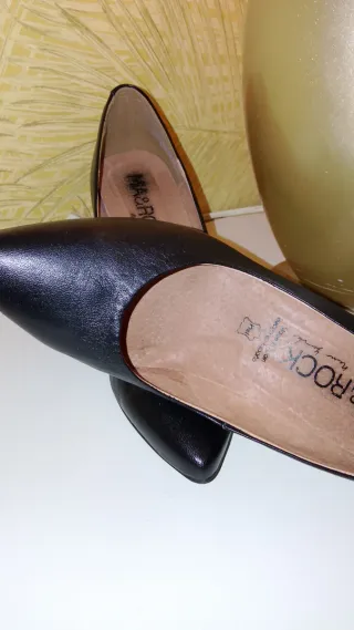 Zapatos de piel negros tacón