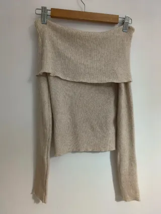 Jersey beige hombros descubiertos