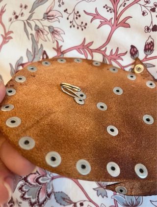 Cinturón vintage de piel con flores