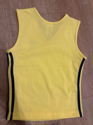 Camiseta Adidas sin mangas amarilla