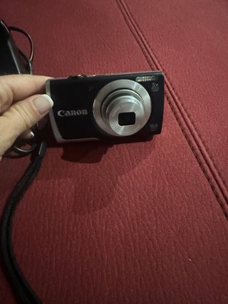 Cámara Canon PowerShot A2600 16MP 5x Zoom