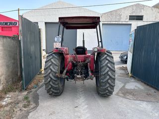 Tractor CASE 685