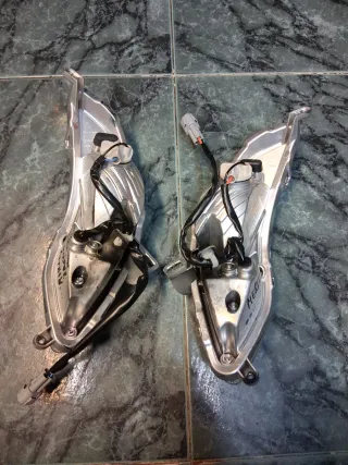 Tapa guantera piaggio