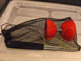 Diábolo rojo nuevo con bolsa