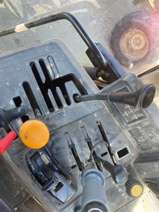 Tractor John Deere 6506 con pala