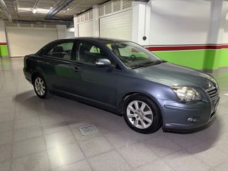 Toyota Avensis 2.2 diesel 150 cv