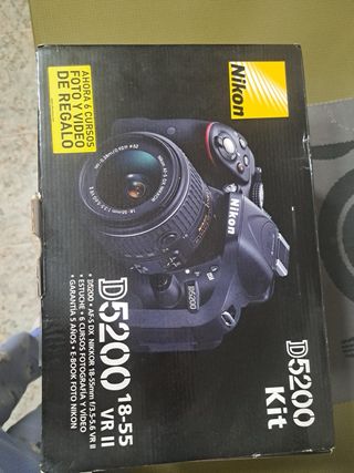 Nikon D5200 Kit 18-55 VR II