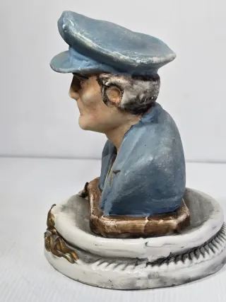 Scultura Capodimonte Capitano marinaio
