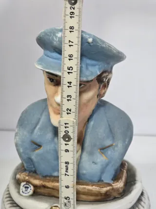 Scultura Capodimonte Capitano marinaio