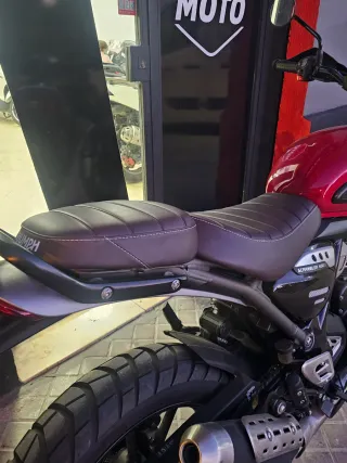 Triumph Scrambler 400X