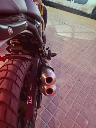 Triumph Scrambler 400X