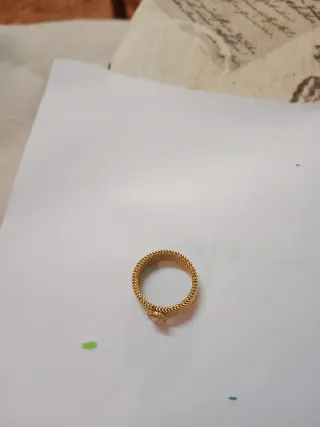 Anillo bañado en oro y oso