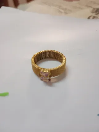 Anillo bañado en oro y oso