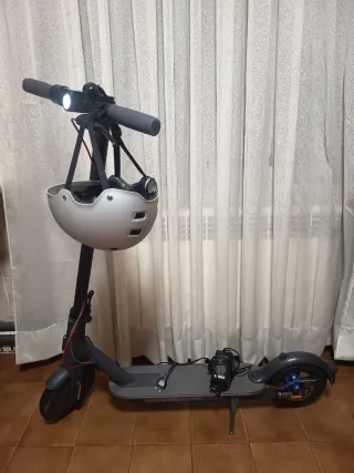 Patinete Xiaomi Pro 3 + Casco Oxelo