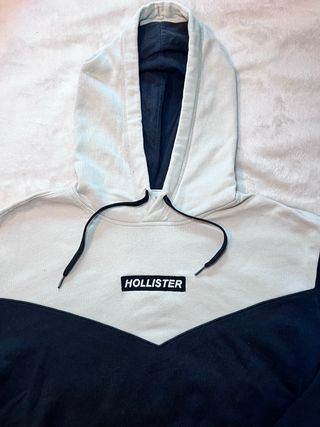 Sudadera Hollister Beige y Negra
