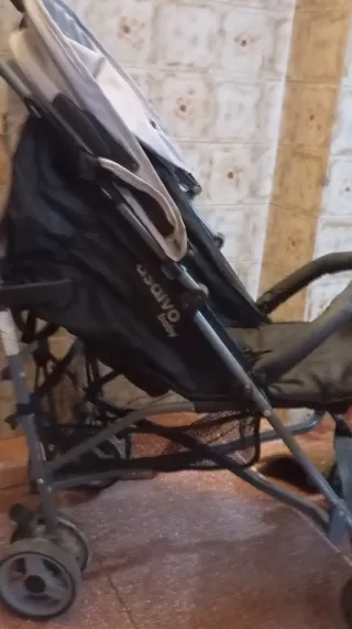 Silla de paseo ligera plegable