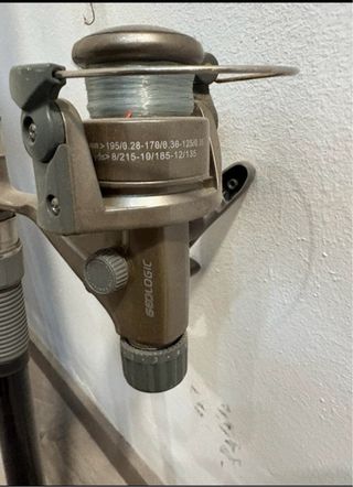 Caña de pescar con carrete