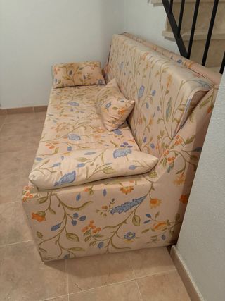 Sofá Cama Tapizado Floral