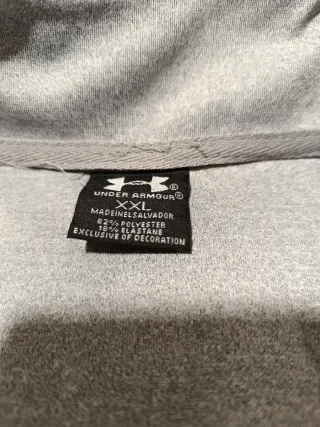 Chaqueta Under Armour Gris