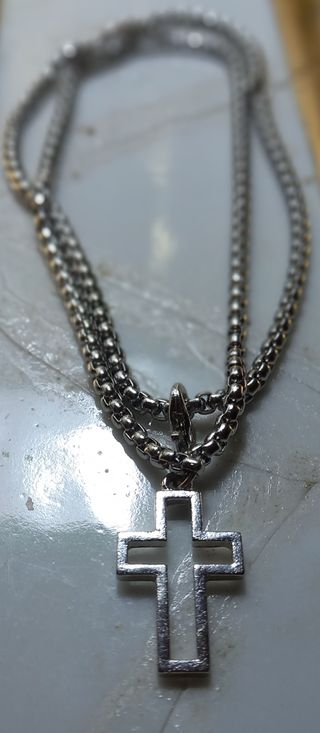 Pulsera Doble con Colgante Cruz