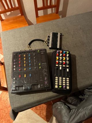 Reloop RMX 60 / Xone K2 / Traktor Audio 10