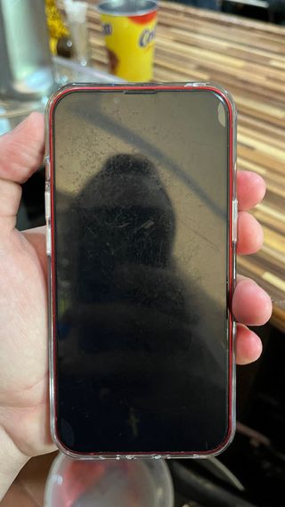 iPhone 13 Rojo - 86% Batería