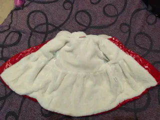 Chaqueta charol roja niña 2-3 años