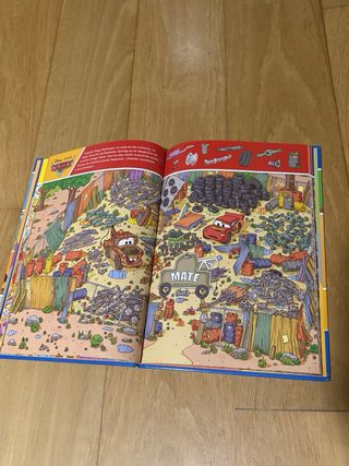 Libro Busca y Encuentra Pixar