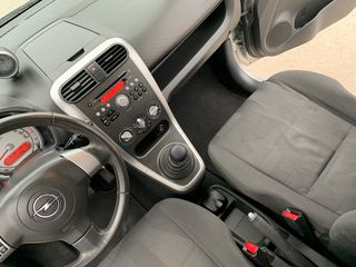 OPEL Agila 1.2 16V Enjoy