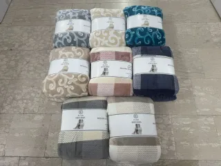 Plaid matrimoniale in pile beige e grigio