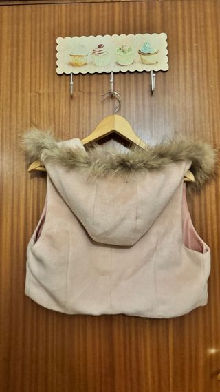 Abrigo 2 en 1 rosa palo con capucha y pelo