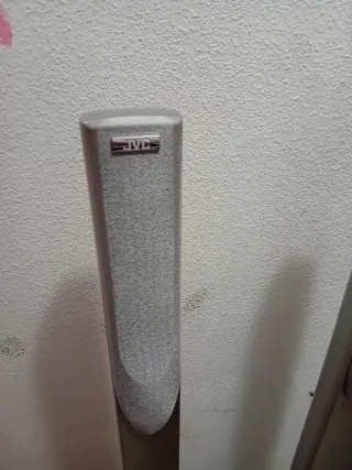 2 Altavoces Torre JVC 80W Plata