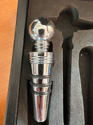 Set 2 Tappi Bottiglie Cromati con Cofanetto