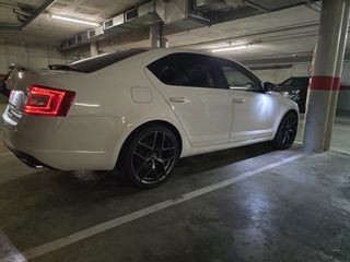 Skoda Octavia VRS 184cv DSGr-2014
