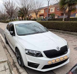 Skoda Octavia VRS 184cv DSGr-2014