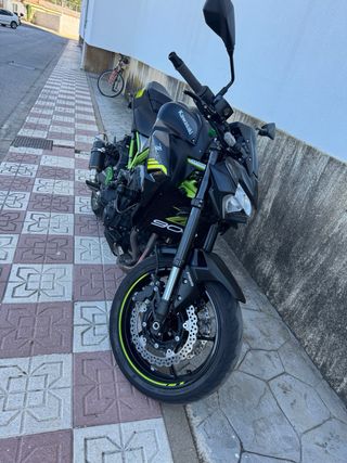 Kawasaki Z900 - Vendo o Cambio