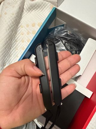 Nintendo Switch con juego Zelda Echoes of Wisdom.