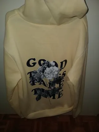 Sudadera beige con mensaje talla M-L