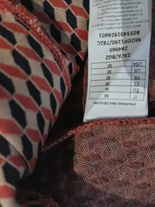 Pantalón de mujer con estampado geométrico