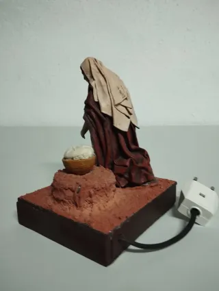 Figura Belén Mujer Lavando Ropa