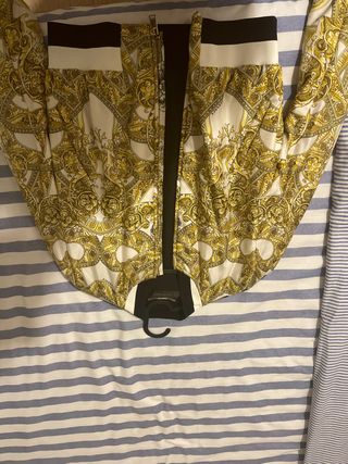 Chaqueta Versace Talla S Estampado Barroco Dorado