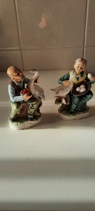 Figuras de ceramica de pareja de ancianos