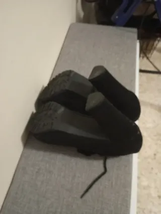 Zapatos de tacón alto negros