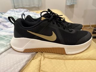 Zapatillas Nike Gym Hombre Talla 45 Negro/Dorado