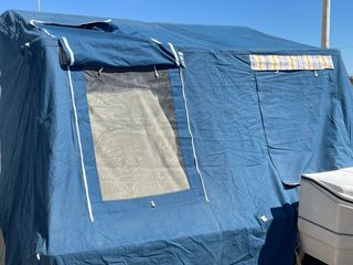 Remolque tienda en perfecto estado