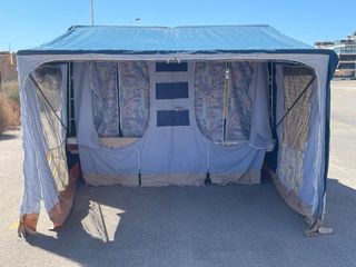 Remolque tienda en perfecto estado