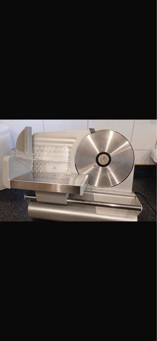 Cortador de fiambre como nuevo electrico