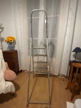 Escalera Kettal 5peldaños ligera plegable aluminio